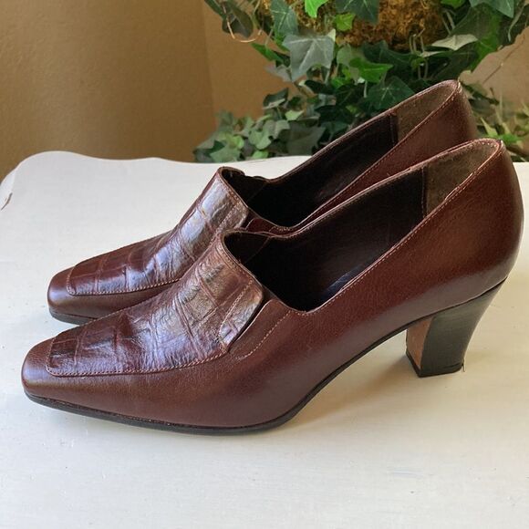 Brown Leather Croc Embossed Slip On Pumps Size 9 - Picture 7 of 14